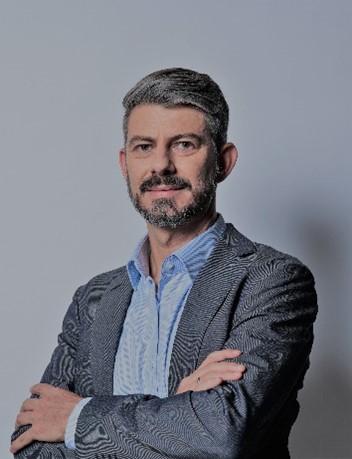 DR.  Claudio Flauzino De Oliveira